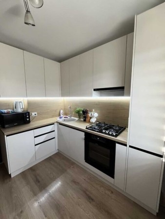 Продаж 2к квартири з ремонтом не кутова утеплена - фото 1