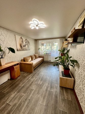 Продаж трикімнатної квартири - фото 1
