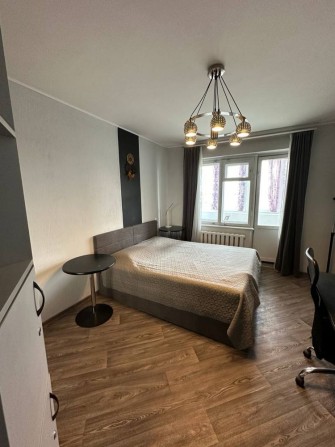 3ком с раздельными комнатами, Тополь-3. Сильпо, Паникахи - фото 1