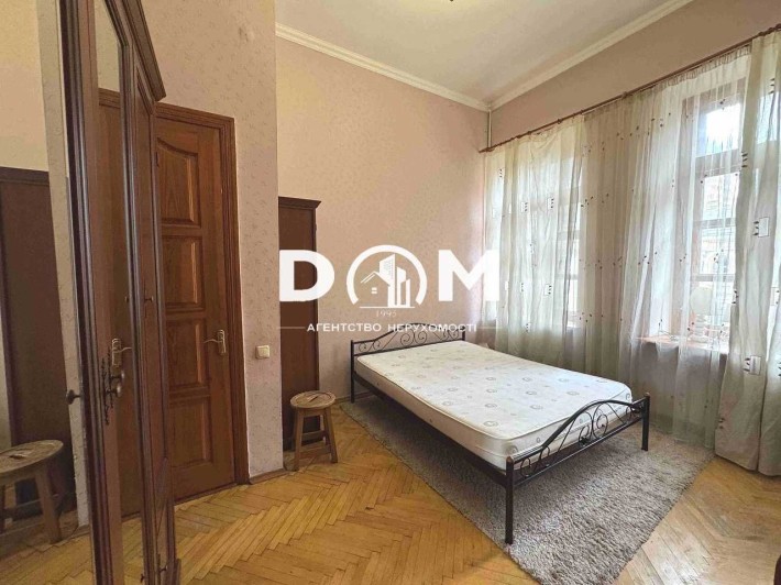 Продаж 2-кім. кв., вул. Саксаганського, 36, метро Олімпійська. ЦЕНТР - фото 1