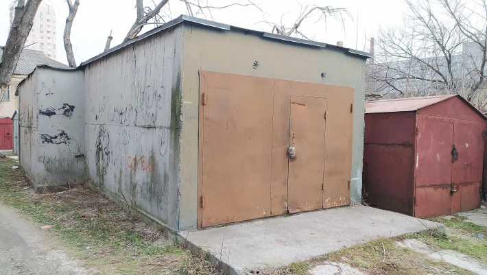 Залізобетонний гараж Олекси Тихого (Виборзька) - фото 1