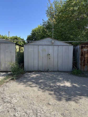 Продам гараж возле Каравана в г/к "Надежда" - фото 1