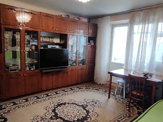 Трикімнатна квартира покращеного планування з автономним опаленням Житомир