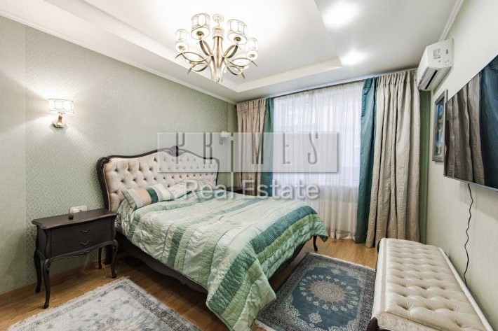 Простора 3 кімнатна квартира 105 м² у центрі Києва метро Палац Україна - фото 1