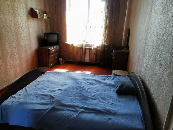 продам 2 ком  квартира  р-н Автовокзала( пр. С.Нигояна, ул.Бабушкина) Днепр