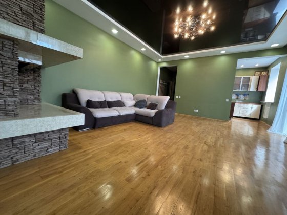 Продам дворівневу квартиру в центрі міста Чернигов