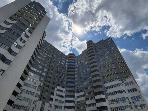 Продаж прострої 3 кім. кв. вул. Грушевського 110, з дизайн-проєктом Черкассы