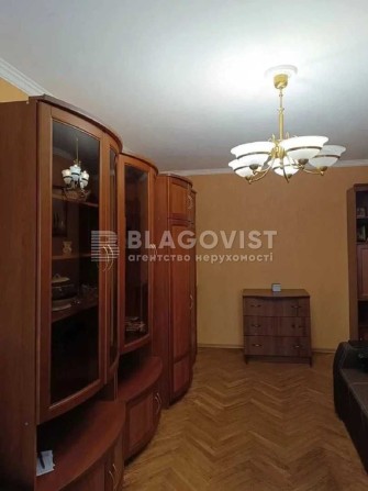 Продаж двокімнатної квартири Коновальця Щорса 15 Палац Україна центр - фото 1