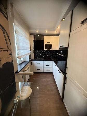 Продаж 2кім квартири 46м з ремонтом вул Дегтярівська 15 м Лукянівська - фото 1