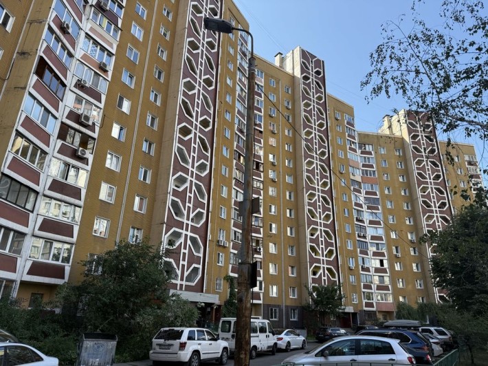 Продаж 3х кімнатної квартири Ахматової 43 - фото 1