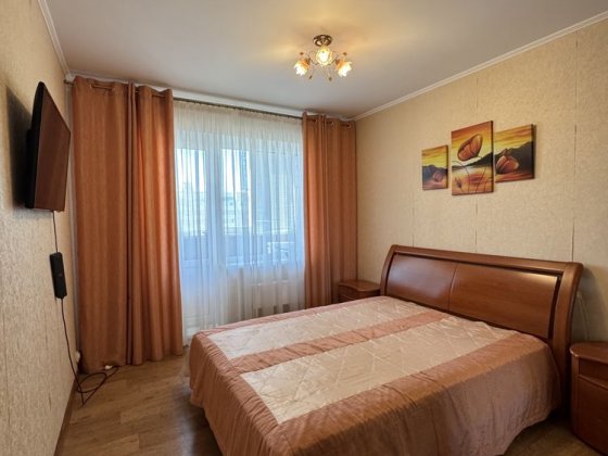 Продаж 3- х кім. квартири з лічильником тепла, на вулиці К.Єськова Чернигов