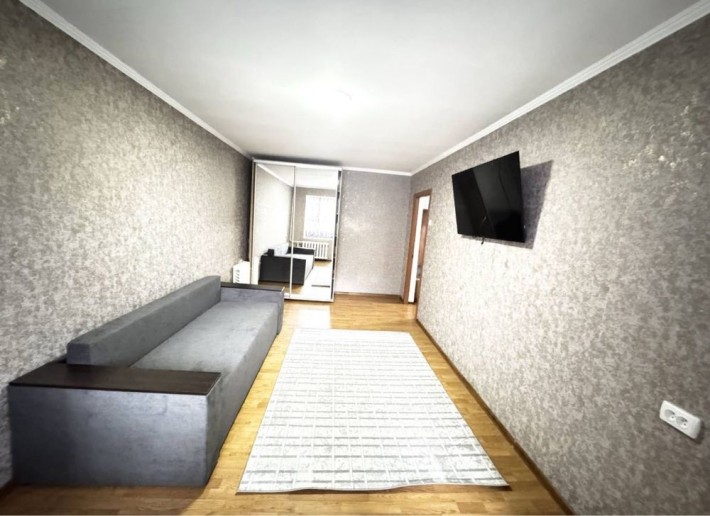 Актуальна! Продам большую 2-к квартиру (56м2) ж/м Клочко, Байкальская - фото 1
