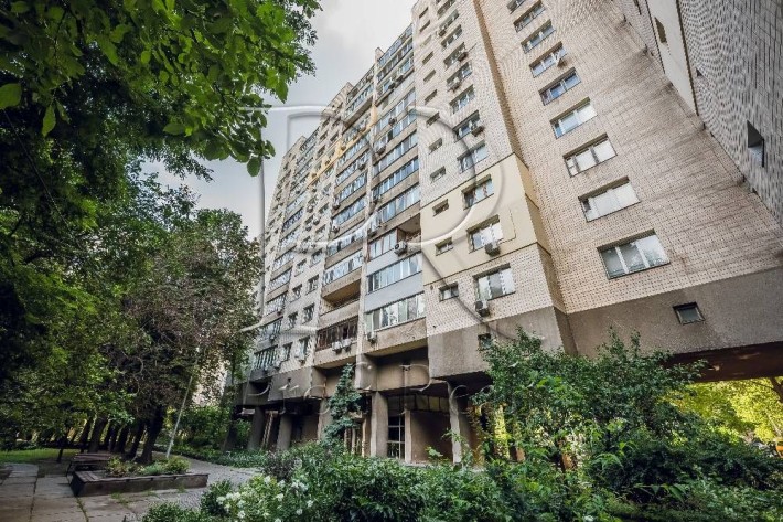 З видом на Лавру, продаж 3 кімн. кв. М.Омеляновича-Павленка, 11 - фото 1