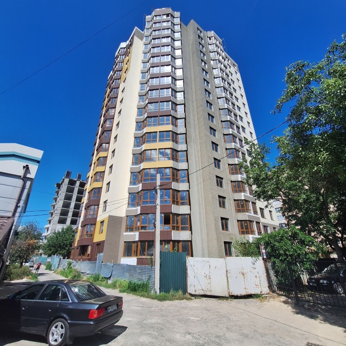 Продам 1-кімнатну квартиру  в центрі міста - фото 1