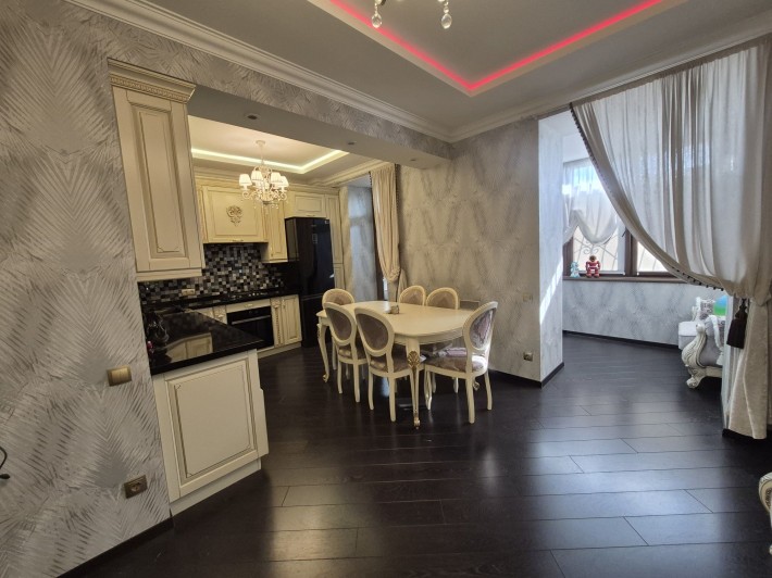Продам квартиру  пр..Соборный ост."Сталеваров" 75000$ торг - фото 1