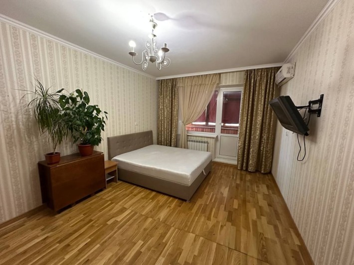 2к Продаж з ремонтом квартири на Троєщині - фото 1