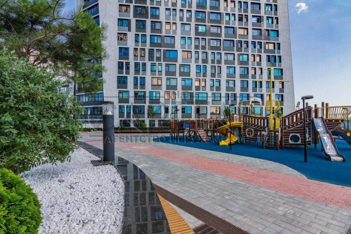 Продаж 2к  Кв-ри
Київ, Шевченківський район, пер. Берестейський, 11 - фото 1