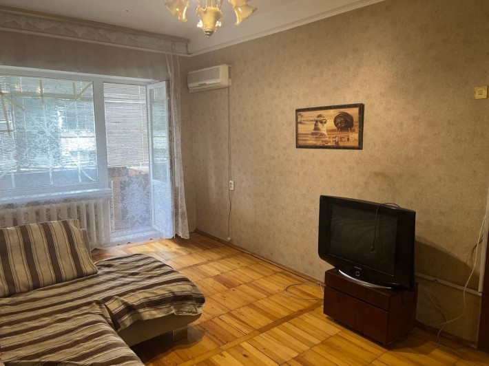 Терміново Продам 1к квартиру Малий ринок вул.Запорізька - фото 1