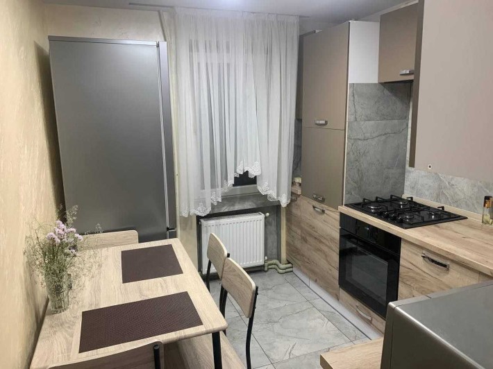 Продам 2к квартиру с ремонтом ж/м Левобережный Мира Караван Березинка - фото 1