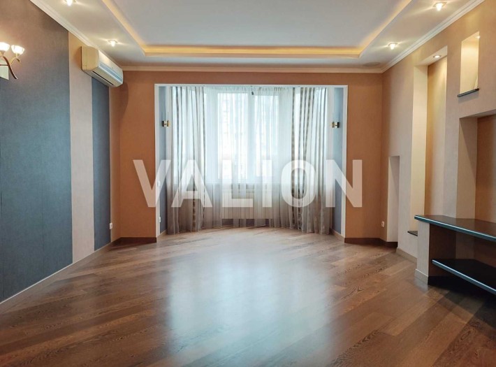 Без % Продаж 3к квартири, вул. Ахматової, 35, Дарницький район - фото 1