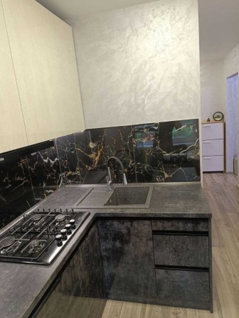 Продам 2 комн квартиру с новым ремонтом на Косиора/Калнышевского - фото 1