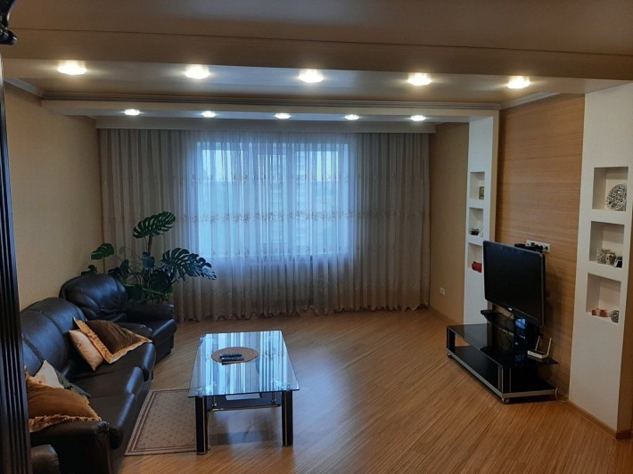 Продам 2 кімнатну квартиру на Богунії - фото 1