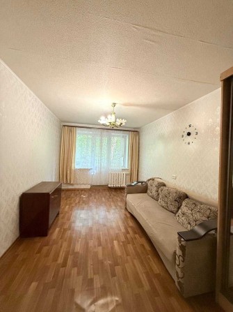 Продам, 2х, пр.О.Поля (пр. П.Орлика), 2/5, раздельные комнаты - фото 1