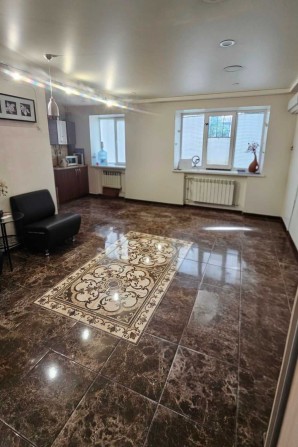 Продам 2к квартиру - фото 1