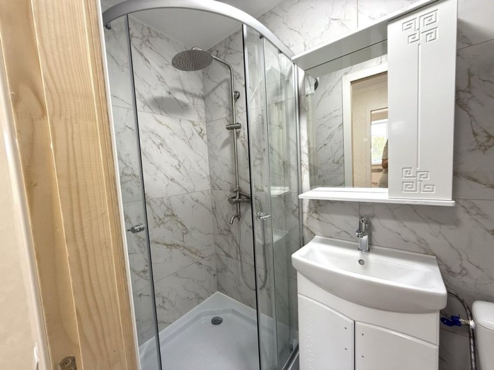 Продаж 1 кімнатної квартири Миколаївка 36 м² з новим ремонтом - фото 1
