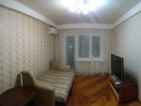 Продам чотирьох кімнатну квартиру вул. Українська Запорожье