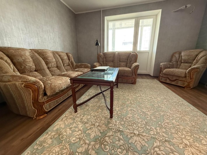 Продам крупногабаритную 4х комнатную квартиру - фото 1
