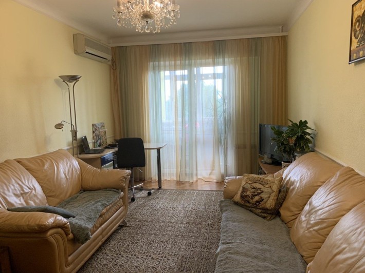 Продам ЦЕНТР, парк Глобы  3 комн. Староказацкая, кирпичная ВЫСОТКА - фото 1