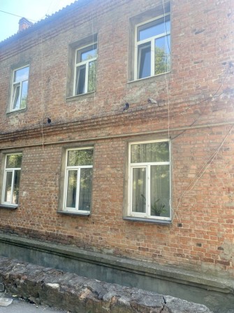 Продам двокімнатну квартиру в центрі - фото 1