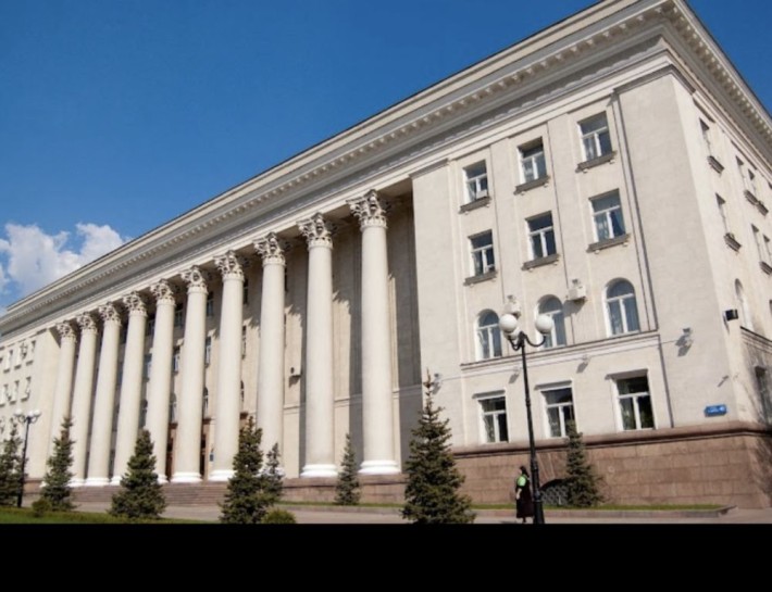 Продам 2 кімнатну квартиру в центрі міста - фото 1