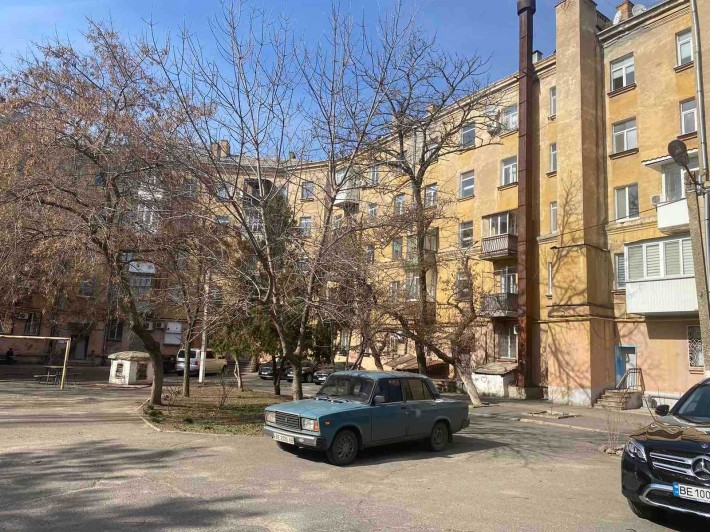 Продам 2к к. ЦЕНТР. Ост.Водопроводная. Автономное  отопление! - фото 1