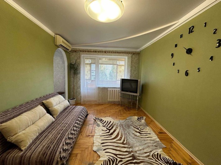2к.з окремими кімнатами,центр Космосу. Власник! - фото 1
