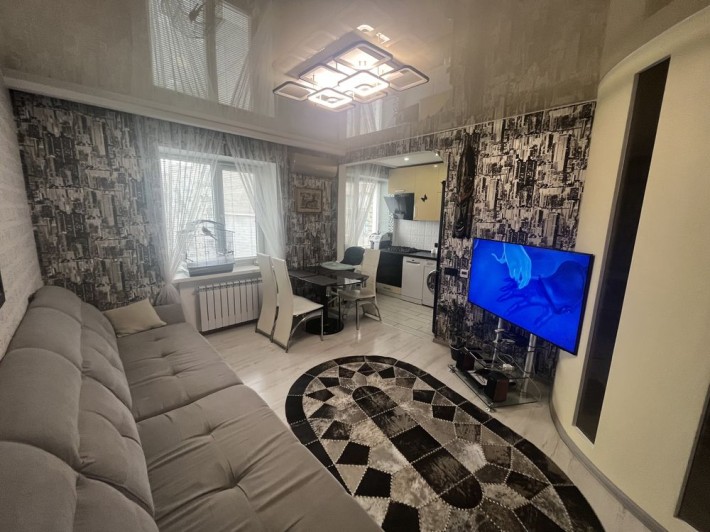 Продаж 3 к.к. з євроремонтом в Центрі на 3 Слобідській - фото 1