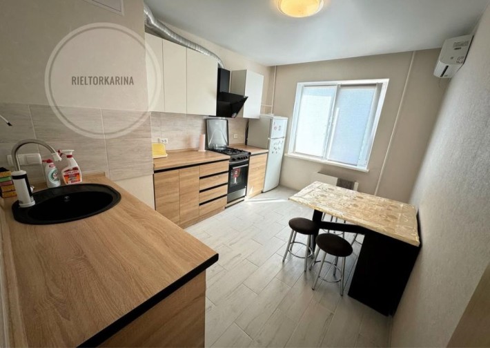 Озерна/Намив 3к квартира в продажі з ремонтом - фото 1