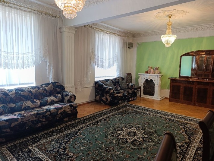 Продам цікаву квартиру 80 метрів на пр. Дм. Яворницького - Центр міста - фото 1