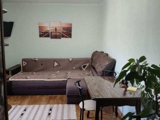 Продаж 2-х кімнатної квартири в гуртожитку на Лесі Українки. Торг. Житомир