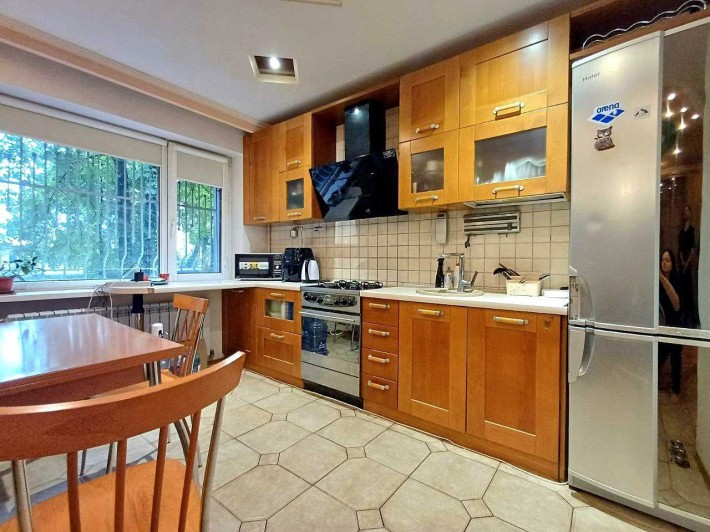 Продам  2-к квартиру в кирпичном доме центр, Писаржевского 11 - фото 1