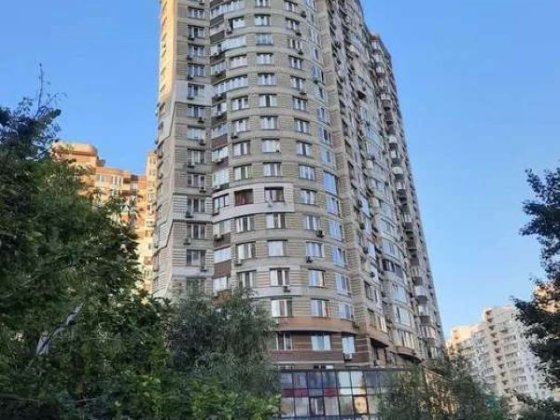 Продаж 1-к квартири вул.  Анни Ахматової 30 Киев