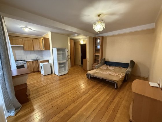 Квартира студия на Нижнеднепровской 4/5 этаж Запоріжжя