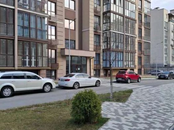 Продаж 1-кімнатної квартири на вул. Метрологічна, 107 в ЖК Кришталеві Джерела Киев
