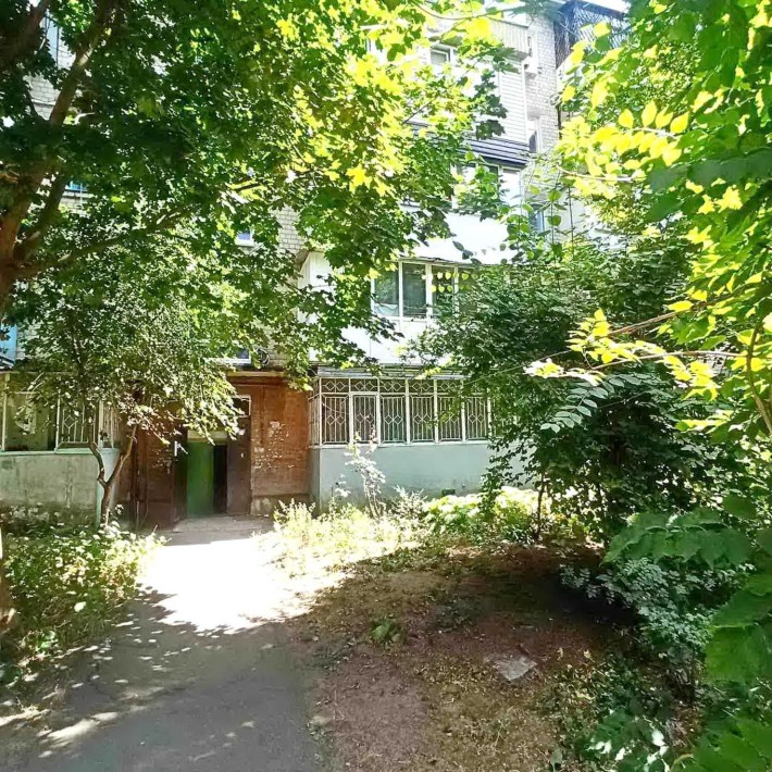 1-комнатная в кирпичном доме  на Черемушках недалеко от парка - фото 1