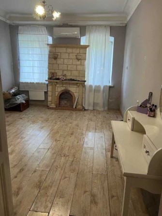 Продам 2 к. квартиру в 15 минутах от Центра. Хорошее состояние - фото 1