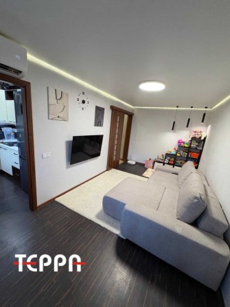 Продаж 2-кімнатної квартири в центрі з ремонтом, БШ - фото 1