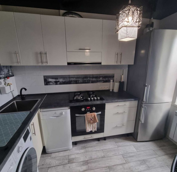 Продам 2к квартиру на 3-й Слобідській - фото 1