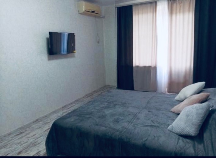 Власниця. Продам квартиру в центрі на 1 поверсі, тільки після ремонту. - фото 1