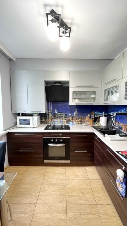 Продаж 3к квартири 53.9 кв. м на вул. Велика Морська - фото 1